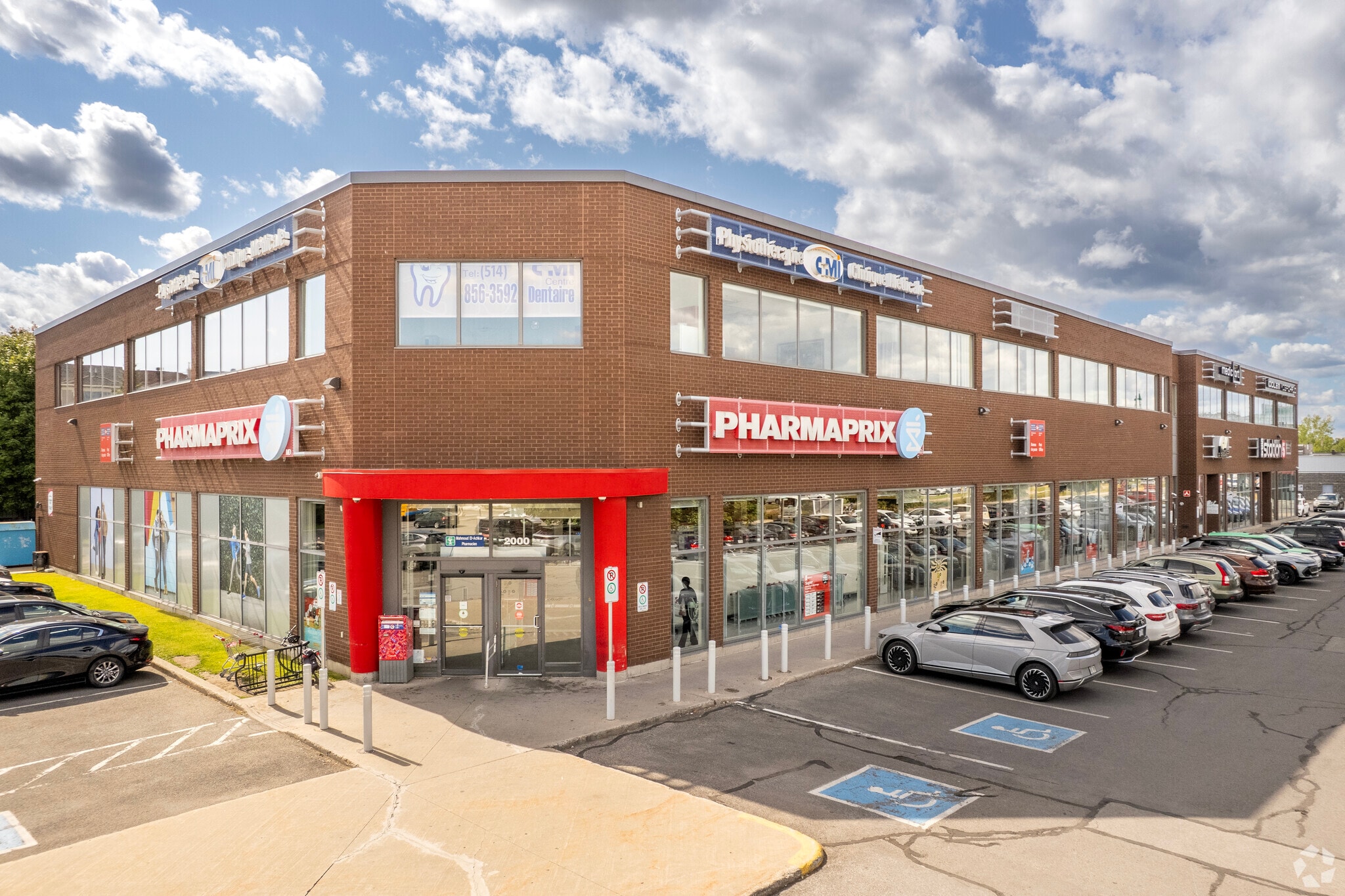 2000-2060 Boul Marcel-Laurin, Saint-Laurent, QC for lease Primary Photo- Image 1 of 4