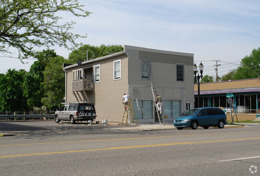 2200 E Michigan Ave, Lansing, MI à louer - Photo du bâtiment - Image 3 de 33