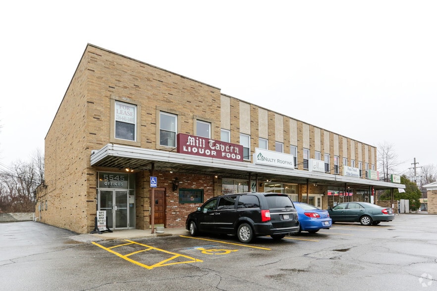 5545-5565 Wilson Mills Rd, Cleveland, OH for lease - Primary Photo - Image 1 of 7