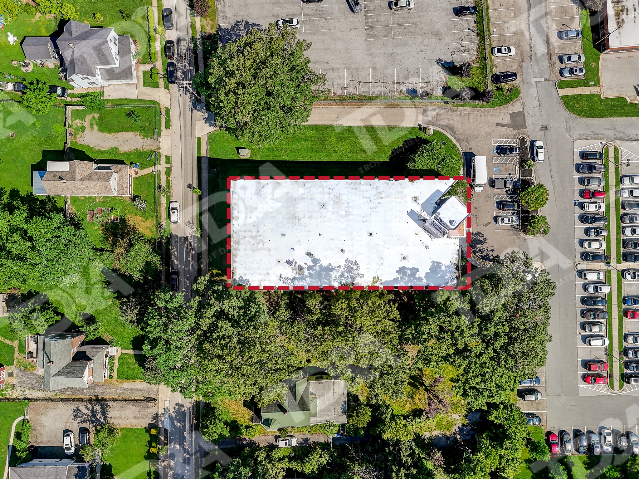 1001 Pine Heights Ave, Baltimore, MD for lease Primary Photo- Image 1 of 15