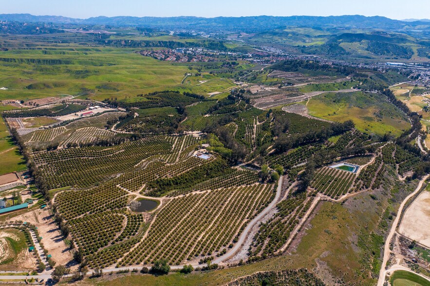 15000 Middle Ranch Rd, Moorpark, CA à vendre - Photo du bâtiment - Image 2 de 33