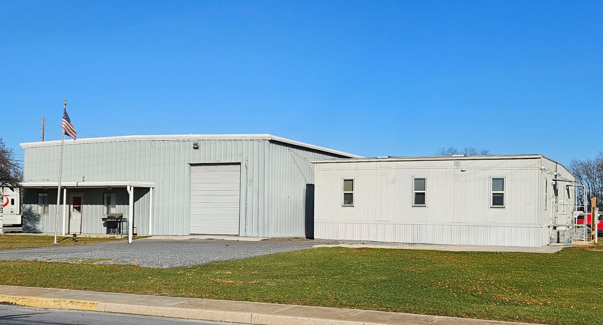 1607 Industrial Dr, Carlisle, PA for lease Building Photo- Image 1 of 10