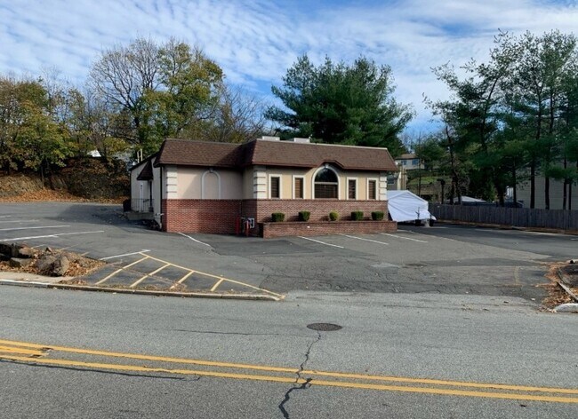 More details for 223 New St, Woodland Park, NJ - Retail for Lease