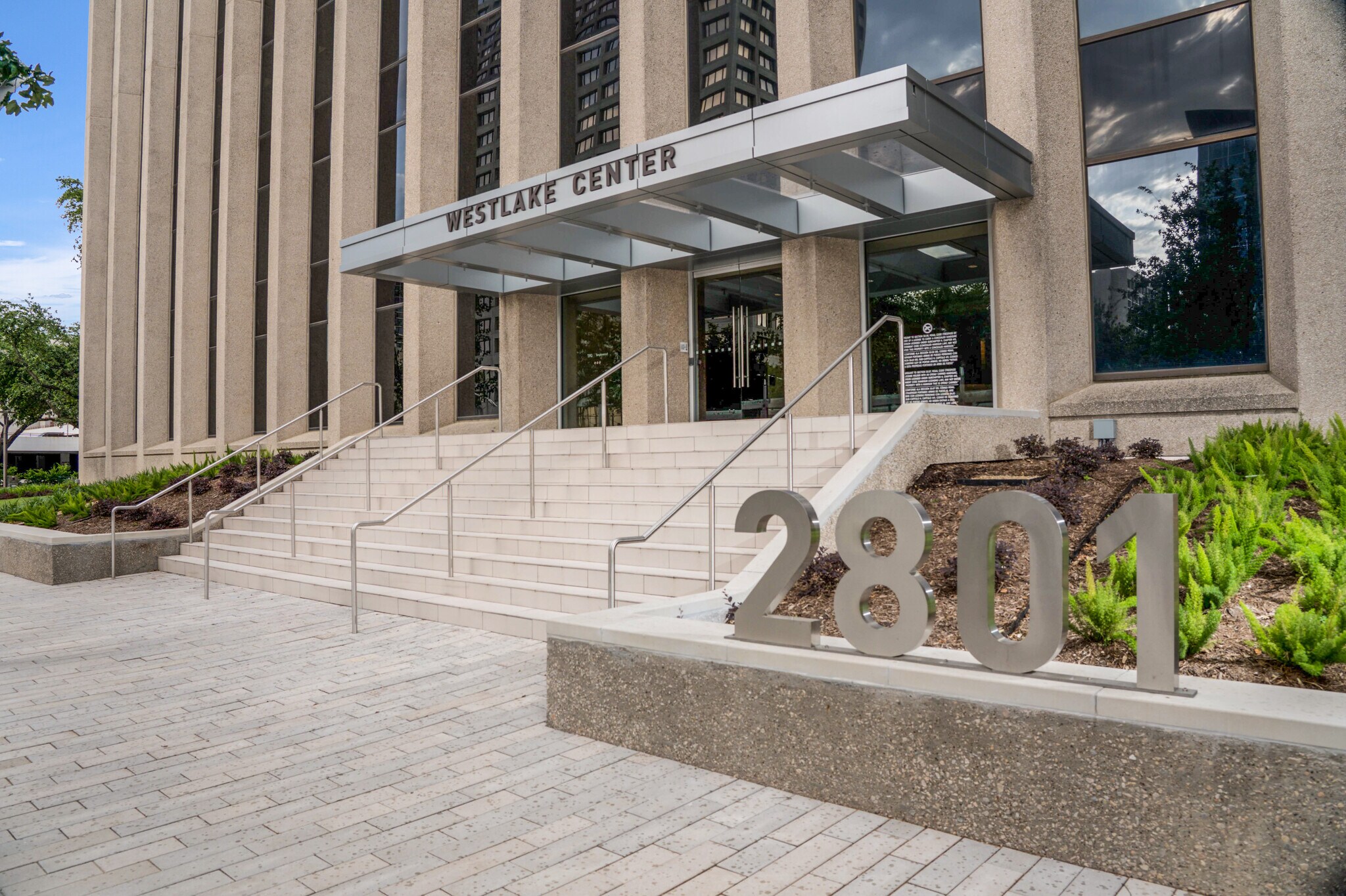 2801 Post Oak Blvd, Houston, TX for lease Primary Photo- Image 1 of 11