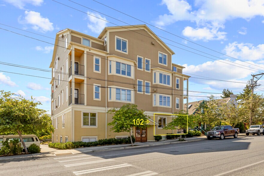 1215 Lawrence St, Port Townsend, WA à vendre - Photo du bâtiment - Image 3 de 4