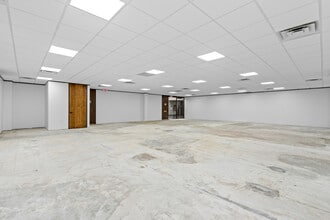 909 Dairy Ashford Rd, Houston, TX for lease Interior Photo- Image 2 of 8