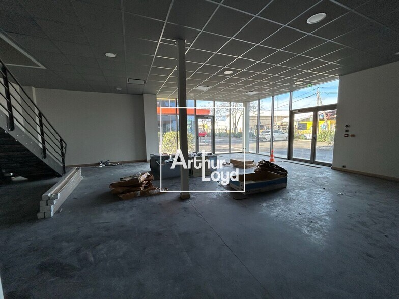 Commerce de détail dans Colomiers à louer - Photo du bâtiment - Image 2 de 10