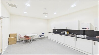 3 Calder St, Blantyre à louer Photo intérieure- Image 2 de 5