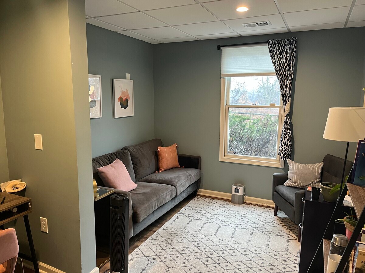 3448 Ellicott Center Dr, Ellicott City, MD 21043 - Unité 105 -  - Photo intérieure - Image 1 of 6