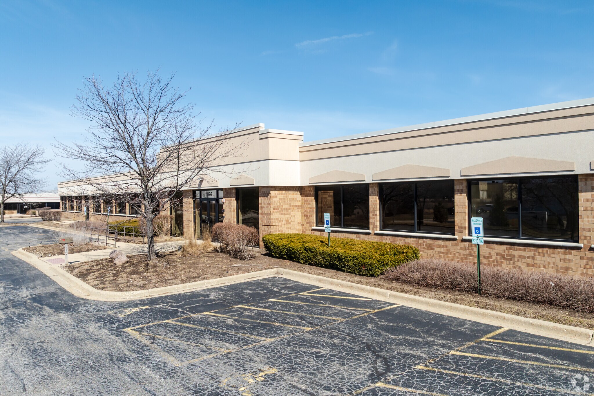 1025 Tri-State Pky, Gurnee, IL à vendre Photo principale- Image 1 de 6
