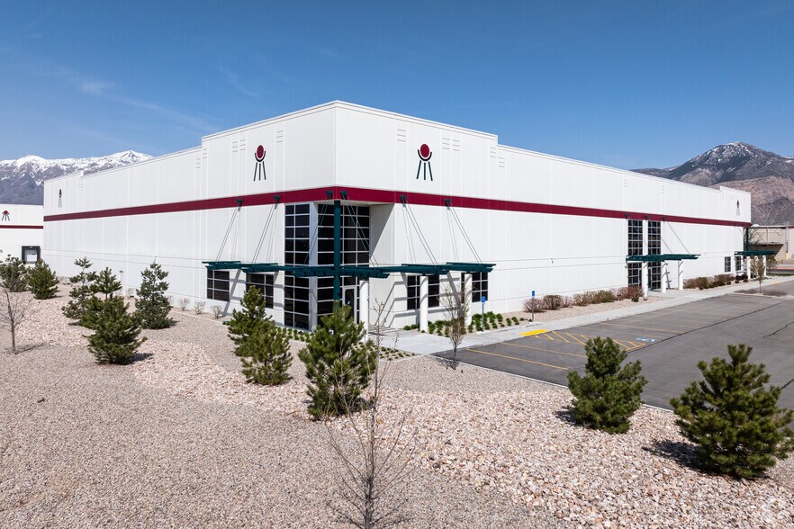 205 N 1140 W, Ogden, UT à louer - Photo du bâtiment - Image 1 de 12