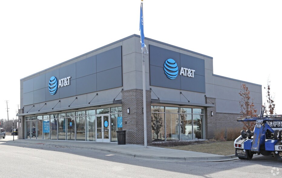 1155 Golf Rd, Rolling Meadows, IL à vendre - Photo du bâtiment - Image 2 de 7