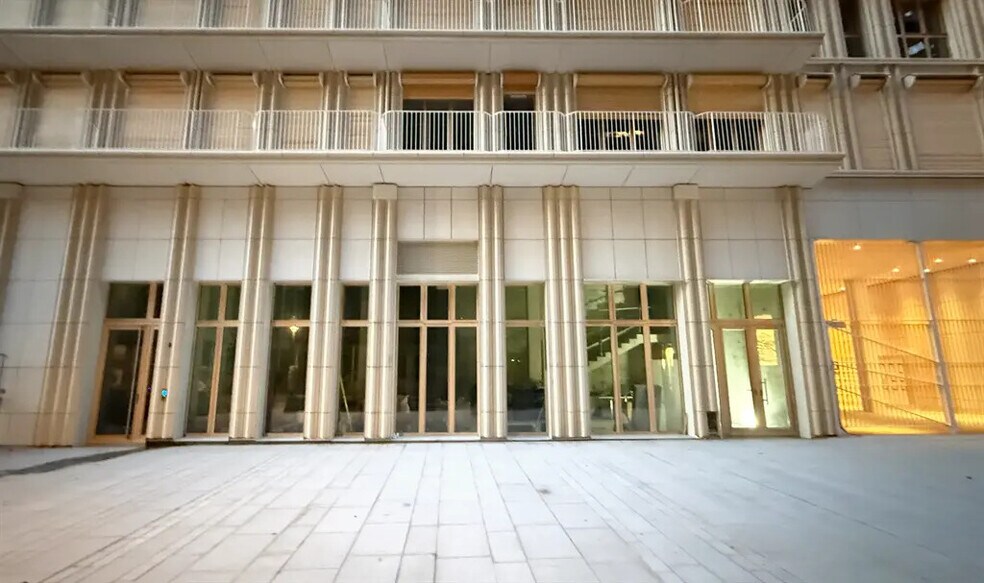 Commerce de détail dans Paris à louer - Photo du bâtiment - Image 2 de 6