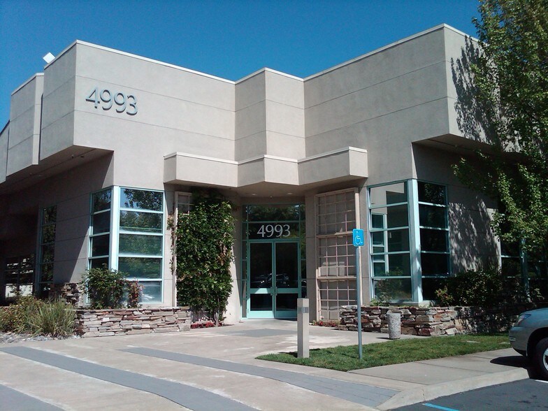 4993 Golden Foothill Pky, El Dorado Hills, CA à louer - Photo du bâtiment - Image 3 de 17