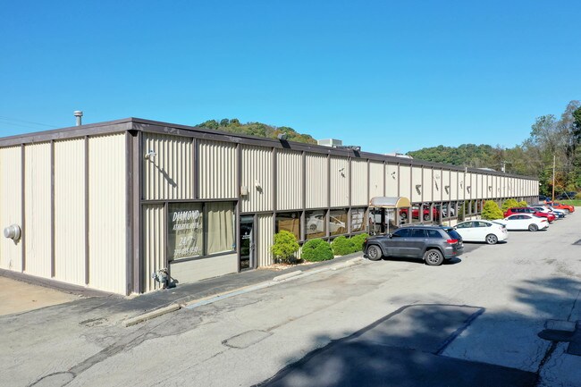 Plus de détails pour 3251-3253 Old Frankstown Rd, Pittsburgh, PA - Industriel à louer