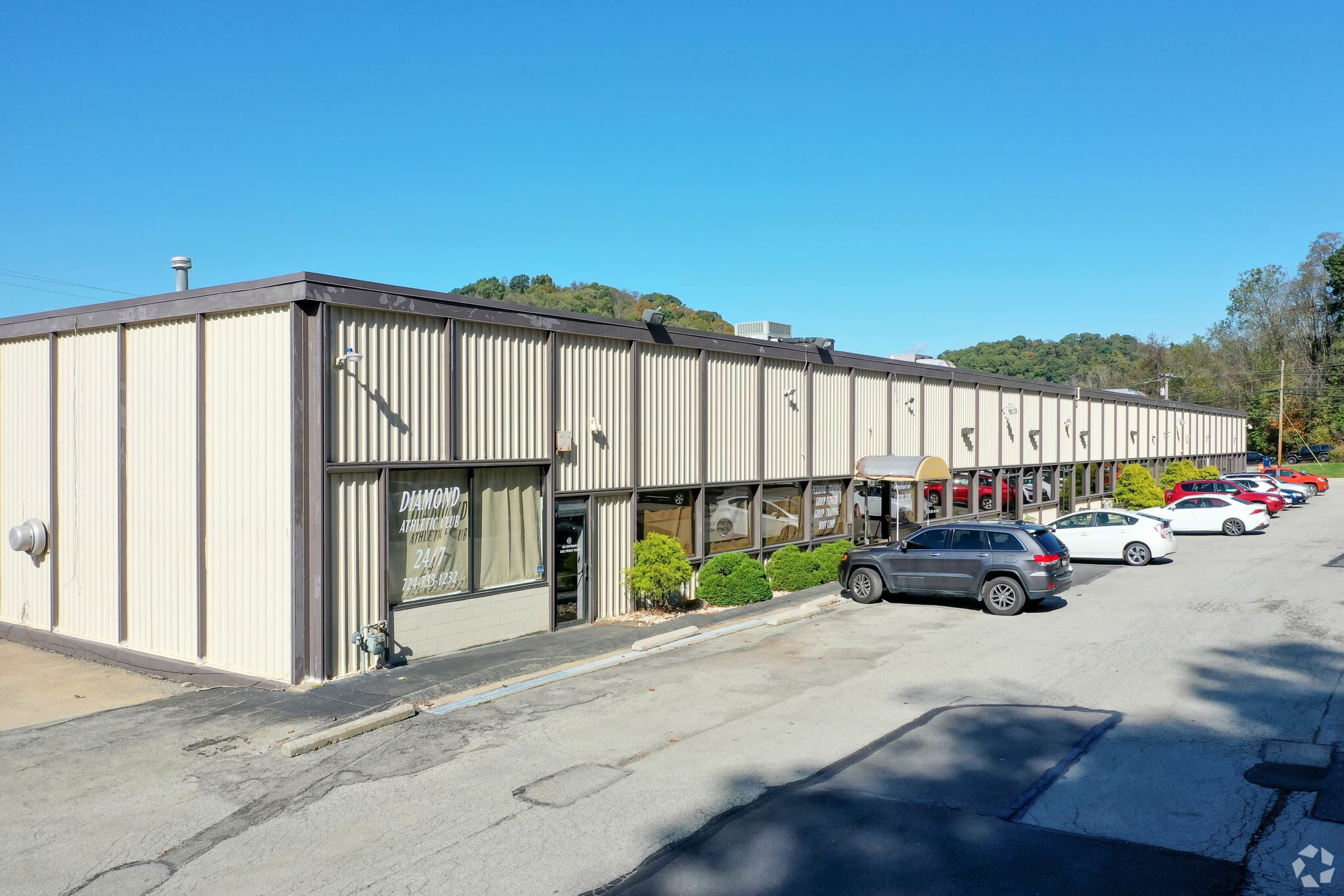 3251-3253 Old Frankstown Rd, Pittsburgh, PA for lease Primary Photo- Image 1 of 5