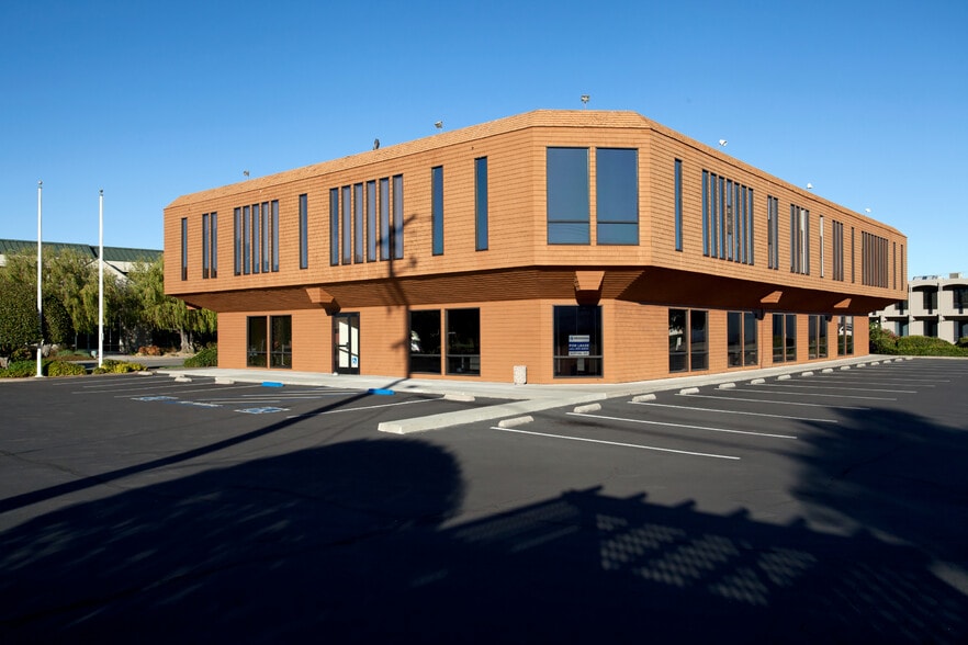 68 Mitchell Blvd, San Rafael, CA for lease - Building Photo - Image 3 of 9