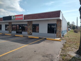 Plus de détails pour 8220 Ulmerton Rd, Largo, FL - Local commercial à louer