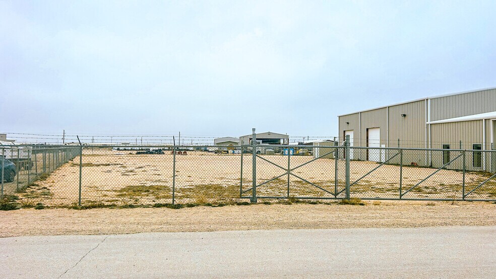 3118 County 1107 rd, Midland, TX à louer - Photo du bâtiment - Image 3 de 10