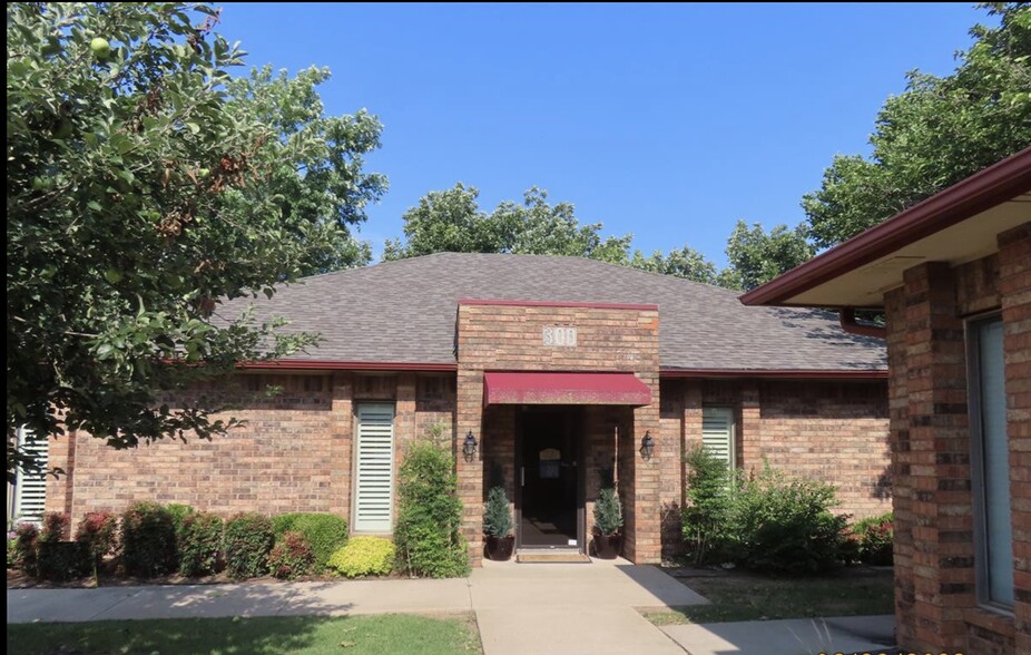 11317 S Western Ave, Oklahoma City, OK for sale - Building Photo - Image 1 of 2