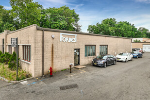 407-411 River Rd, Clifton NJ - Warehouse