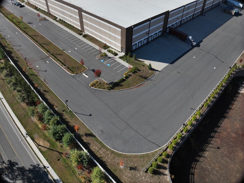 200 S Pemberton Rd, Pemberton, NJ for lease - Matterport Community - Image 3 of 37