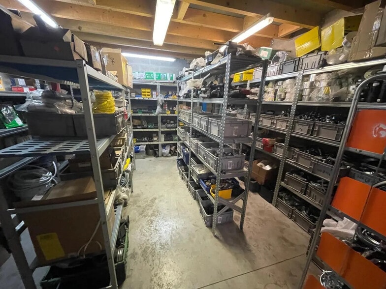 Flex dans SAINT-OUEN-L'AUMONE à louer - Photo intérieure - Image 2 de 13