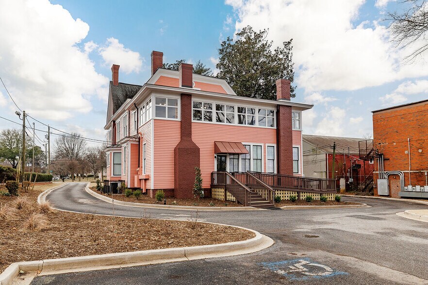 892 Prince Ave, Athens, GA à louer - Photo du bâtiment - Image 3 de 49