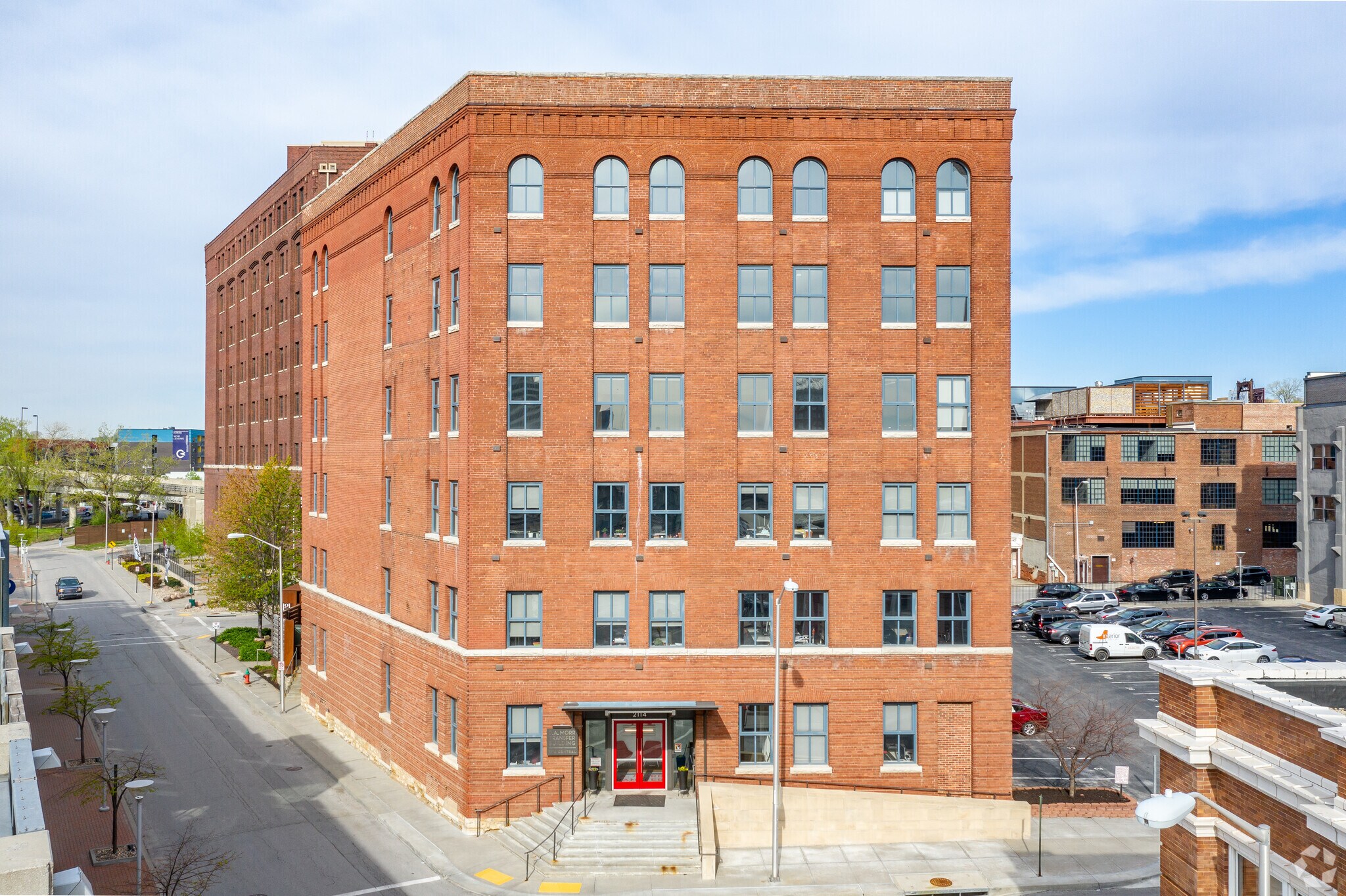 2114 Central St, Kansas City, MO for lease Primary Photo- Image 1 of 16