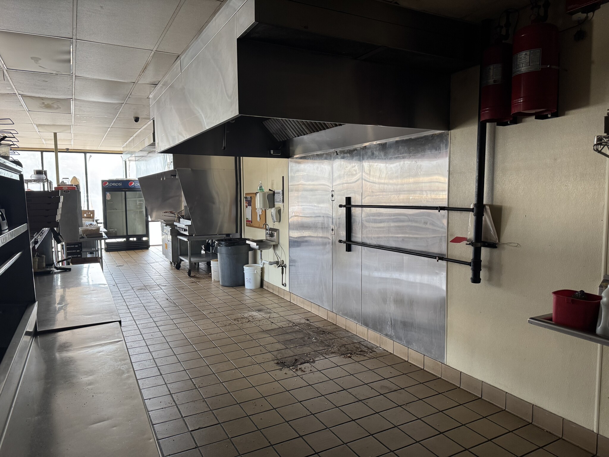 3802-3904 Tuscarawas St W, Canton, OH à louer Photo intérieure- Image 1 de 6