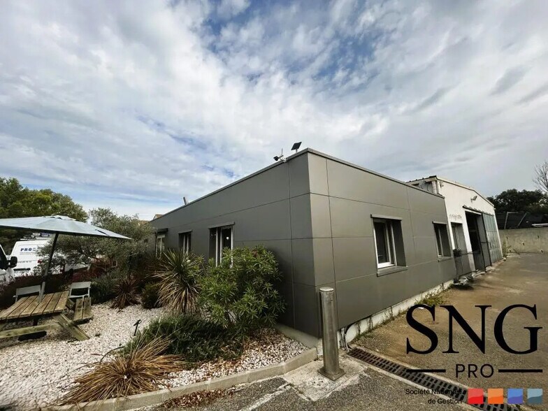 Office in Velaux for lease - Building Photo - Image 3 of 19