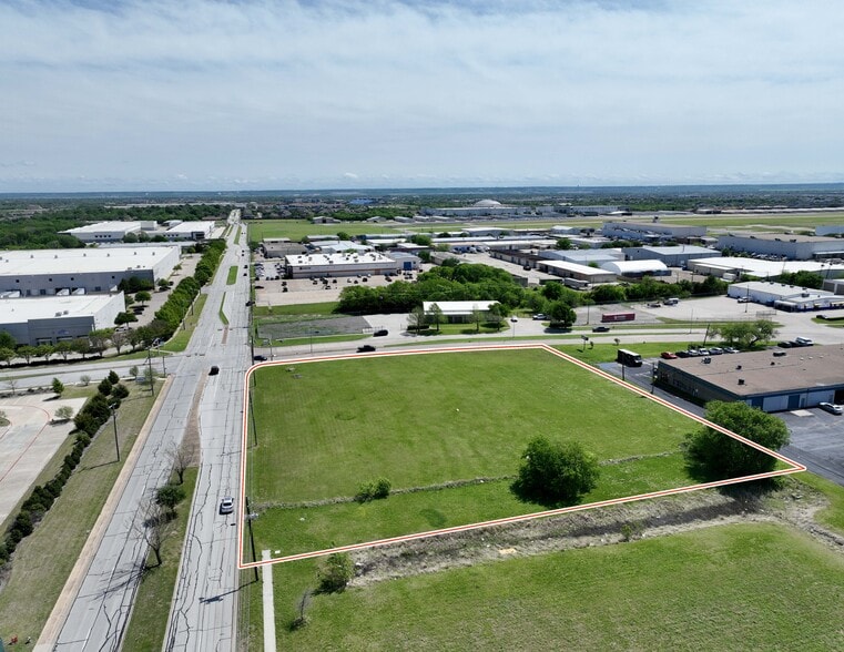2603 Arkansas Ln, Grand Prairie, TX for lease - Building Photo - Image 2 of 3
