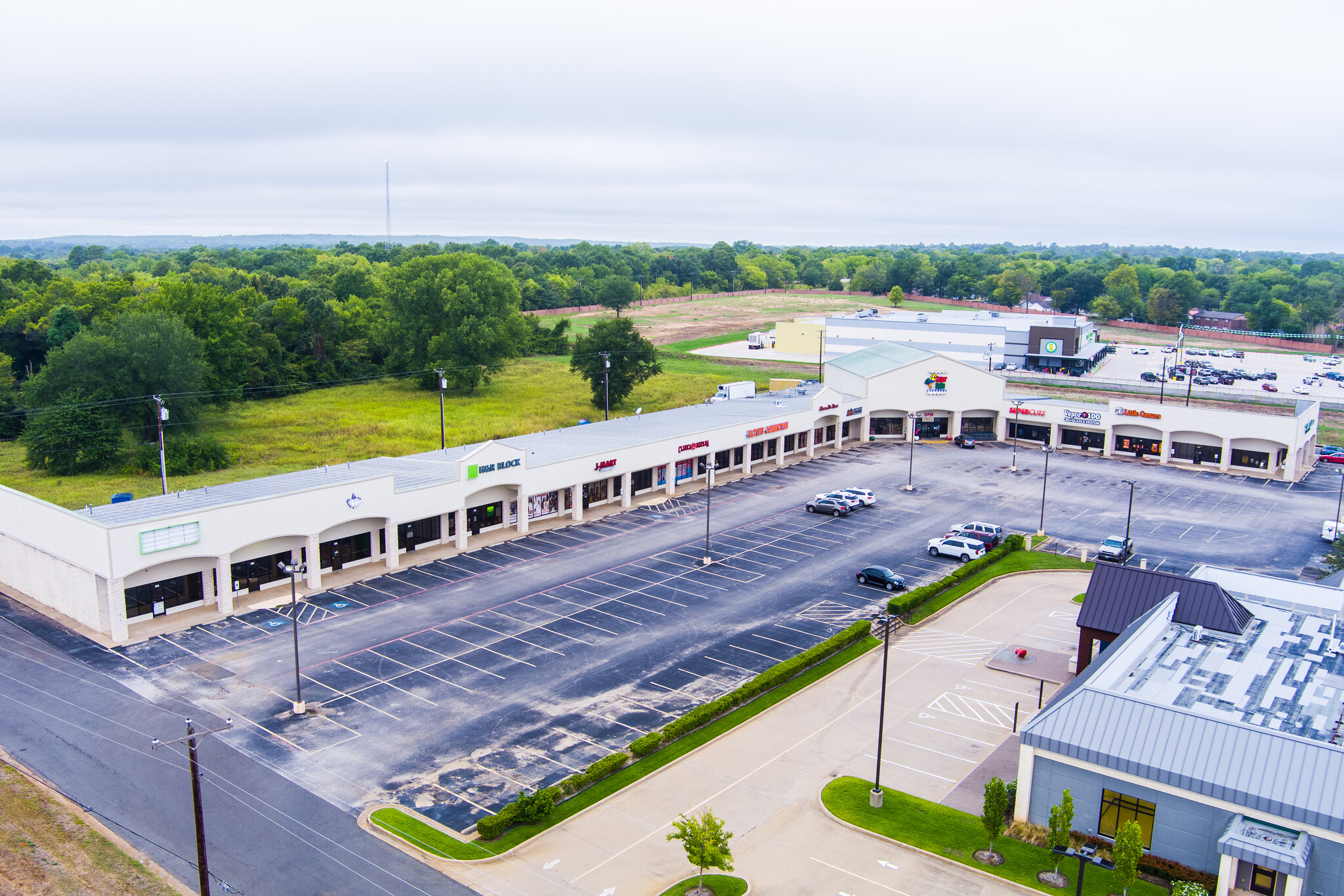 1009 S Jackson St, Jacksonville, TX for lease Building Photo- Image 1 of 10