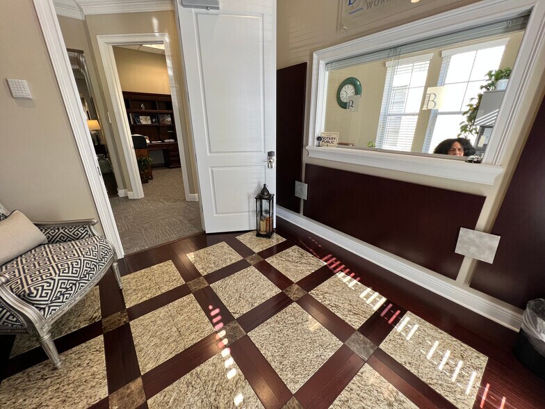 911 Outer Rd, Orlando, FL à vendre - Photo intérieure - Image 3 de 7