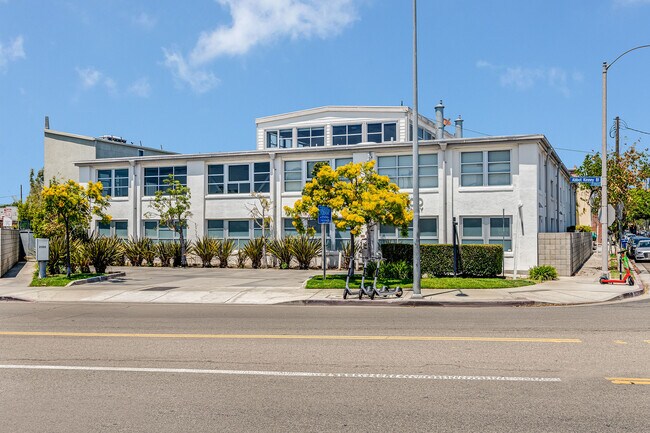 More details for 2100 Abbot Kinney Blvd, Venice, CA - Office for Lease