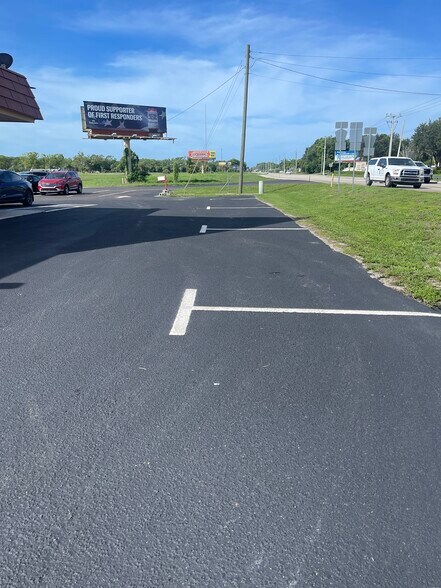 28001 Old 41 Rd, Bonita Springs, FL à vendre - Photo du bâtiment - Image 2 de 6