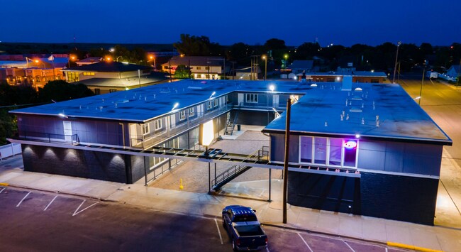 More details for 935 9th Ave, Sidney, NE - Hospitality for Sale