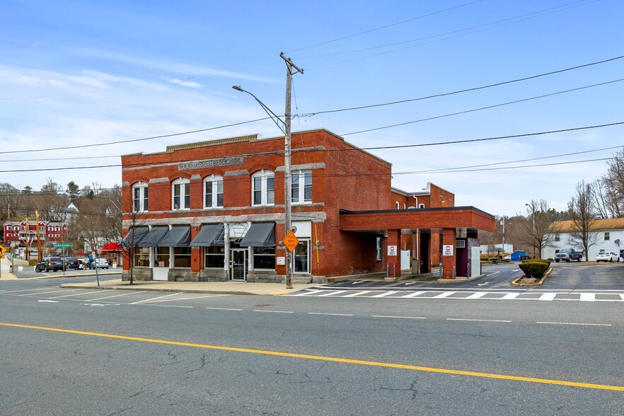 968 Main St, Warren, MA à vendre - Photo du bâtiment - Image 1 de 1