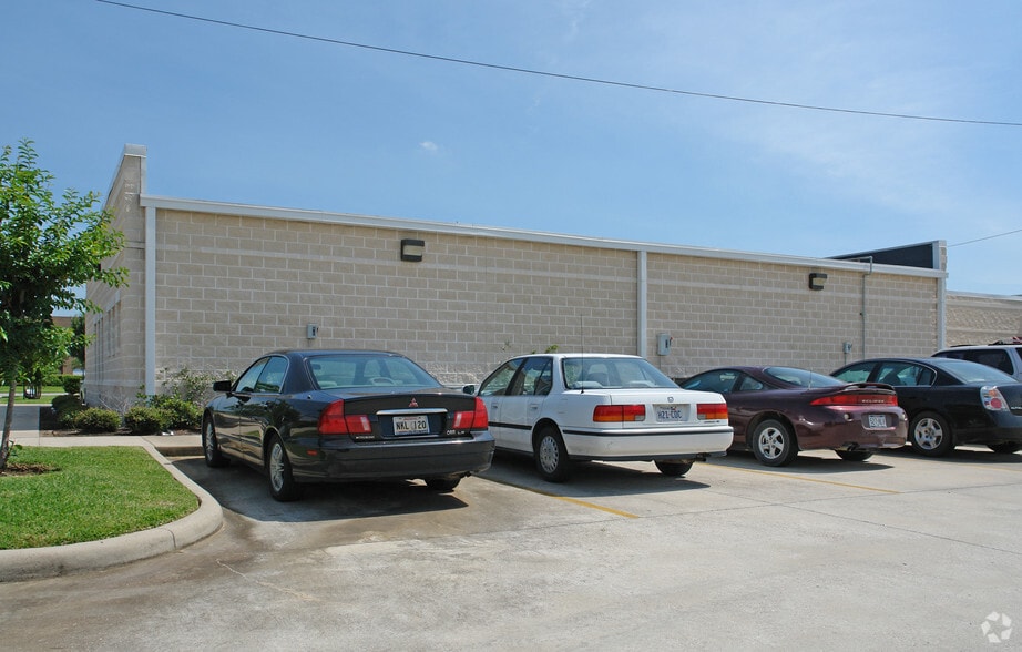 3095 College St, Beaumont, TX à vendre - Photo du bâtiment - Image 2 de 27