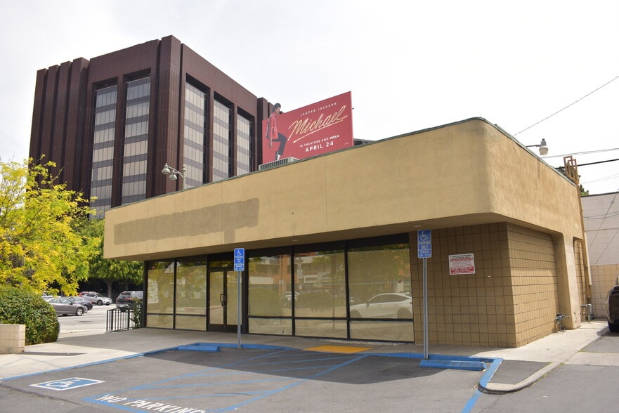 5020 Wilshire Blvd, Los Angeles, CA for lease - Building Photo - Image 2 of 6