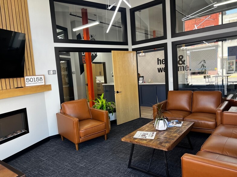 119 E Main St, Marshalltown, IA for lease - Interior Photo - Image 3 of 5