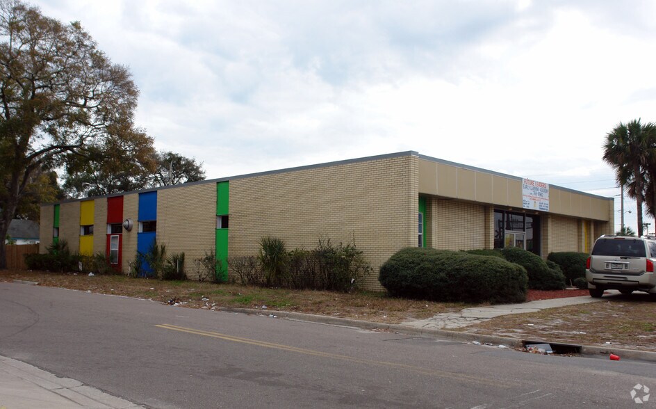 5923 Norwood Ave, Jacksonville, FL à vendre - Photo du bâtiment - Image 2 de 2