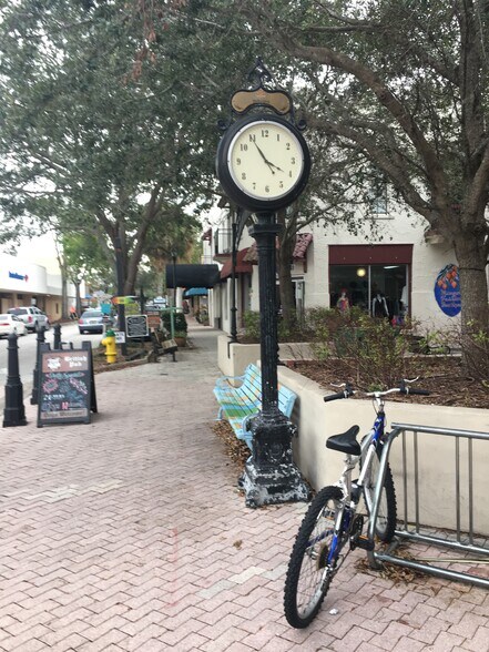 401-411 Brevard Ave, Cocoa, FL à louer - Photo du bâtiment - Image 2 de 15