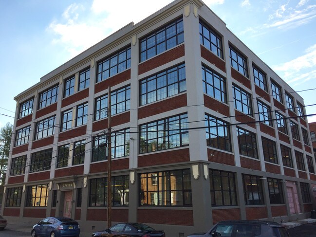 Plus de détails pour 69 King St, Dover, NJ - Local d'activités, Industriel à louer