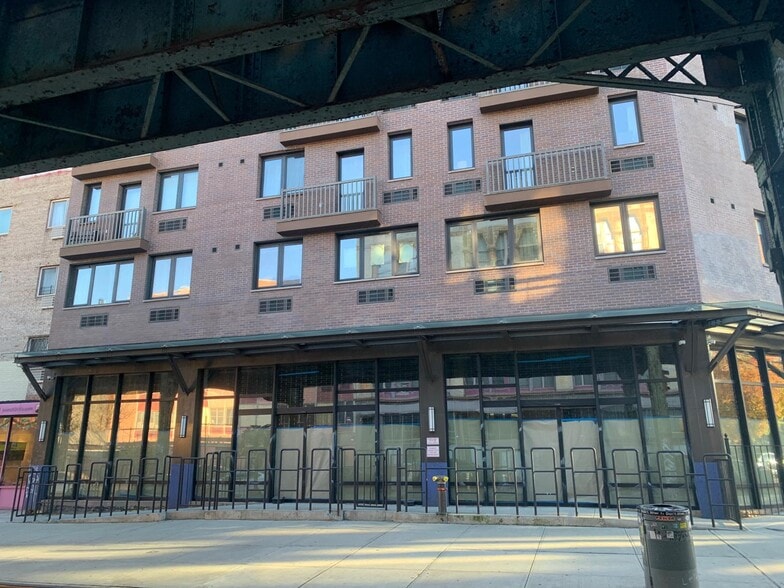 874 Willoughby Ave, Brooklyn, NY for lease - Building Photo - Image 1 of 6