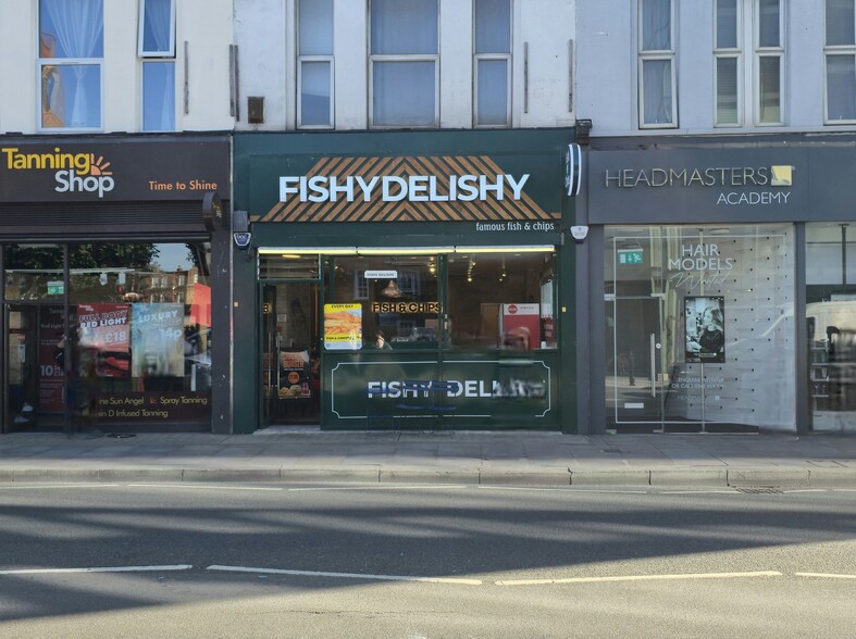 11 Fulham Broa, London for lease - Building Photo - Image 1 of 6