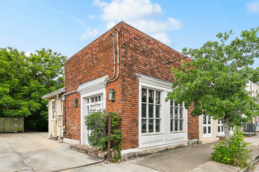 7624 Maple St, New Orleans, LA à louer - Photo du bâtiment - Image 2 de 9