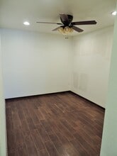 14819 N Cave Creek Rd, Phoenix, AZ à louer Photo intérieure- Image 1 de 4