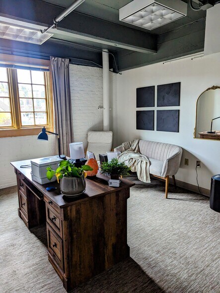 157 S Howard St, Spokane, WA à louer - Photo du bâtiment - Image 3 de 7