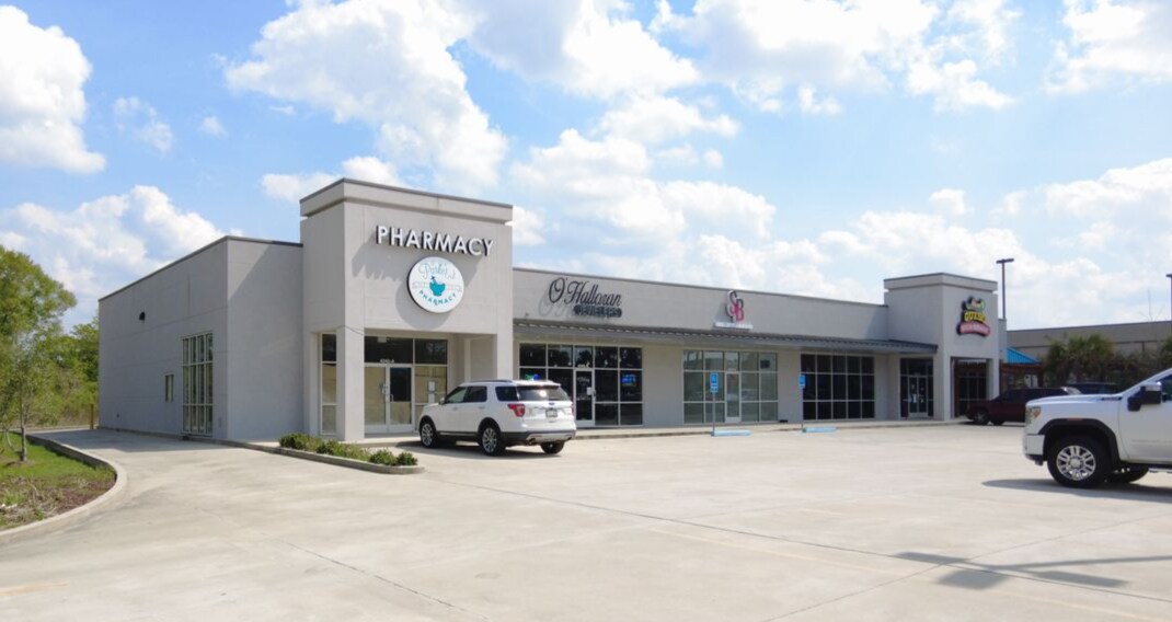 4343 S Sherwood Forest Blvd, Baton Rouge, LA for lease Building Photo- Image 1 of 4